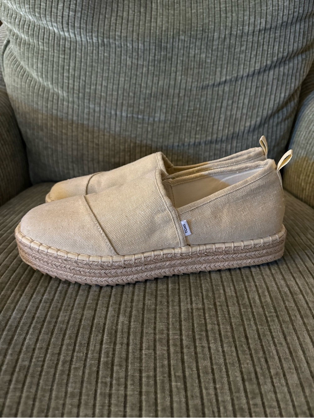 Tom’s Canvas Espadrille Slip-On Women's Shoe - Beige Sz: 10